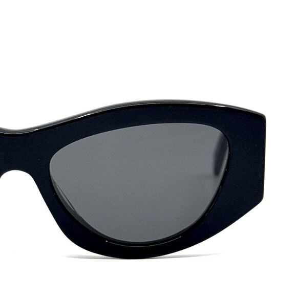 New! CELINE Sunglasses CL40308U 01A, Authentic - Picture 5 of 12